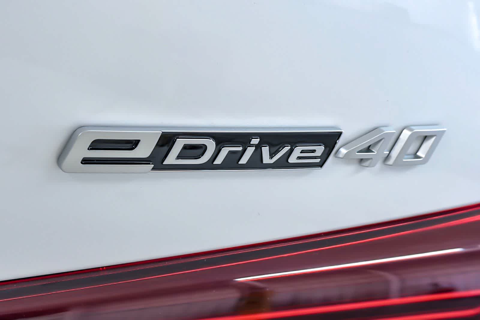 Thumbnail: 2026 BMW i4 - 25