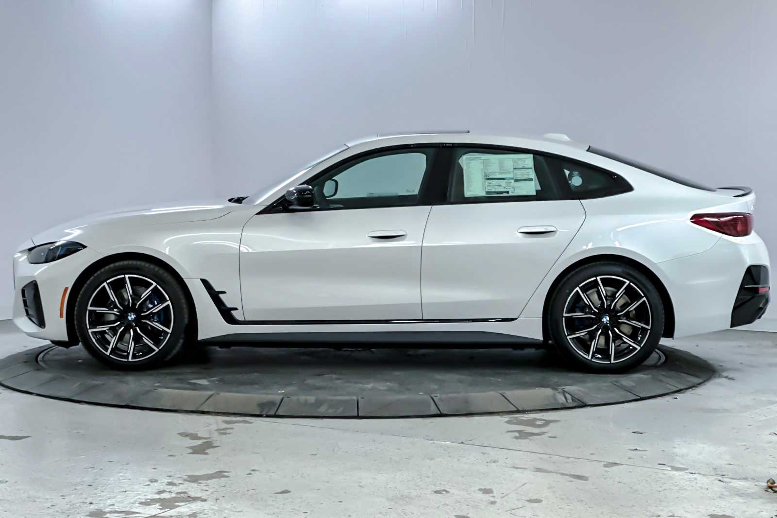 Thumbnail: 2025 BMW i4 - 5