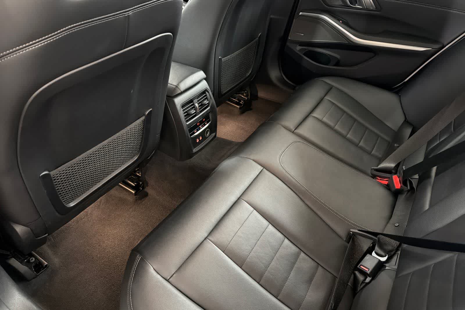 Thumbnail: 2019 BMW 3 Series - 4