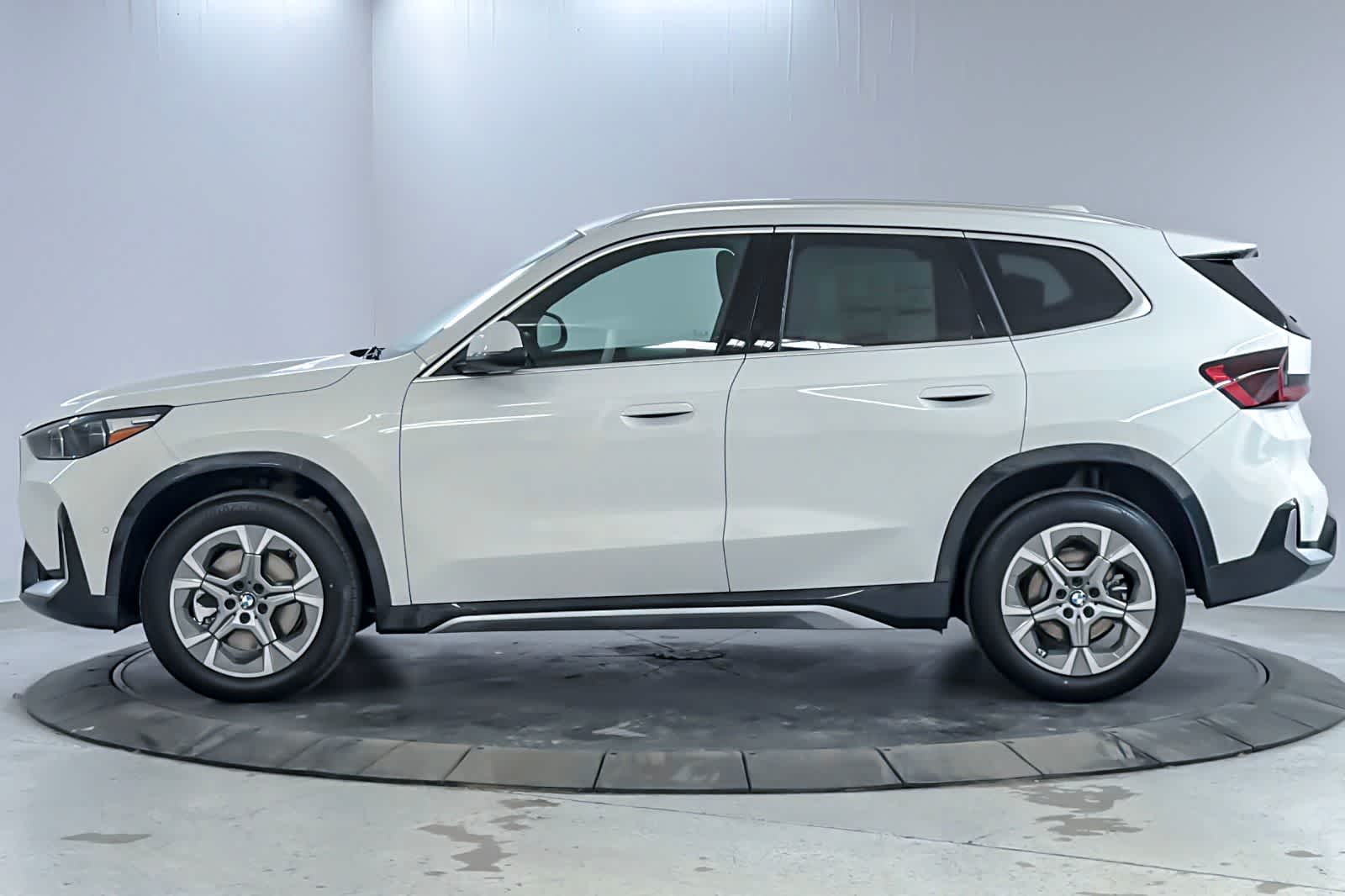 Thumbnail: 2026 BMW X1 - 5