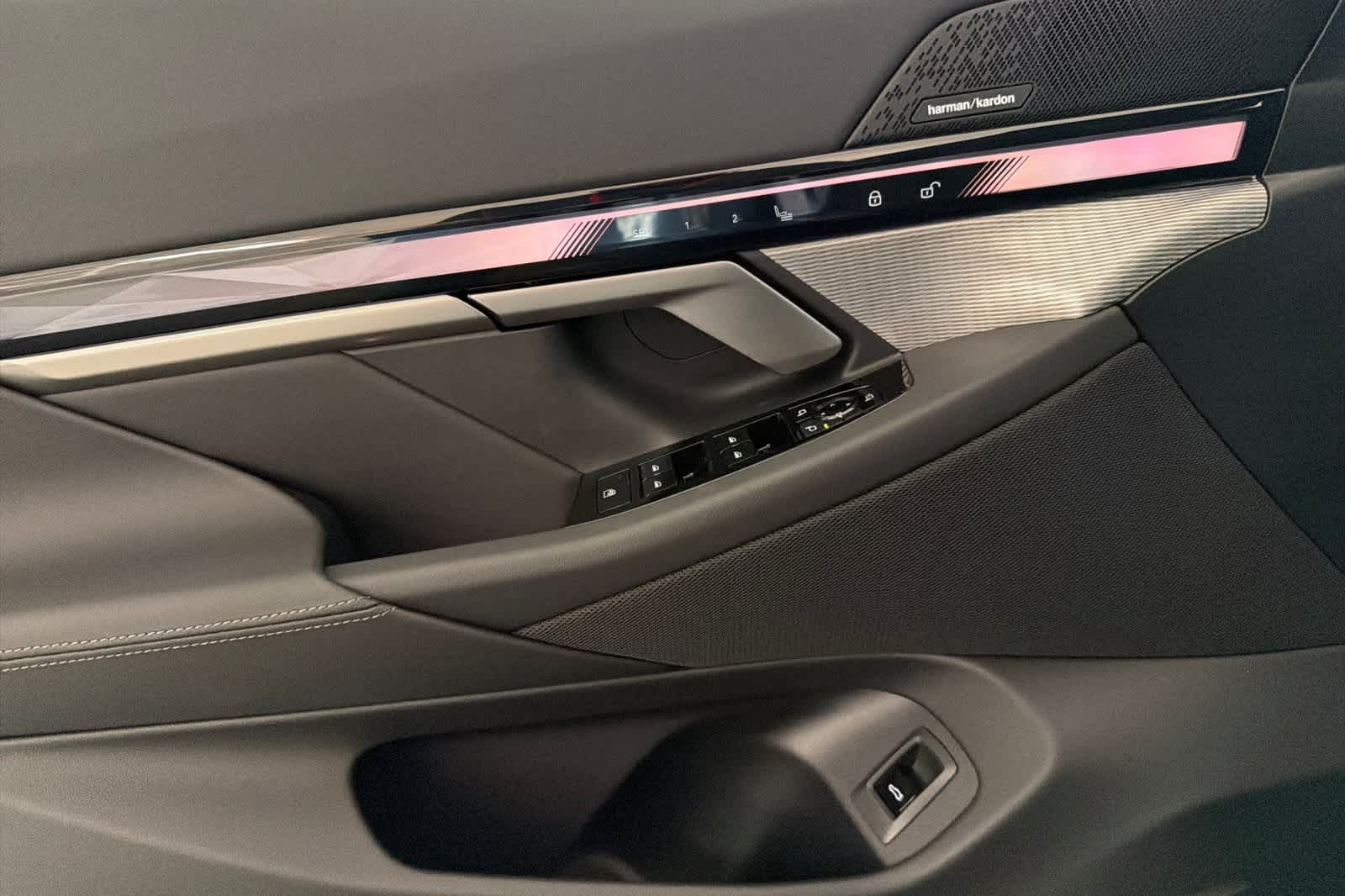 Thumbnail: 2026 BMW 5 Series - 12