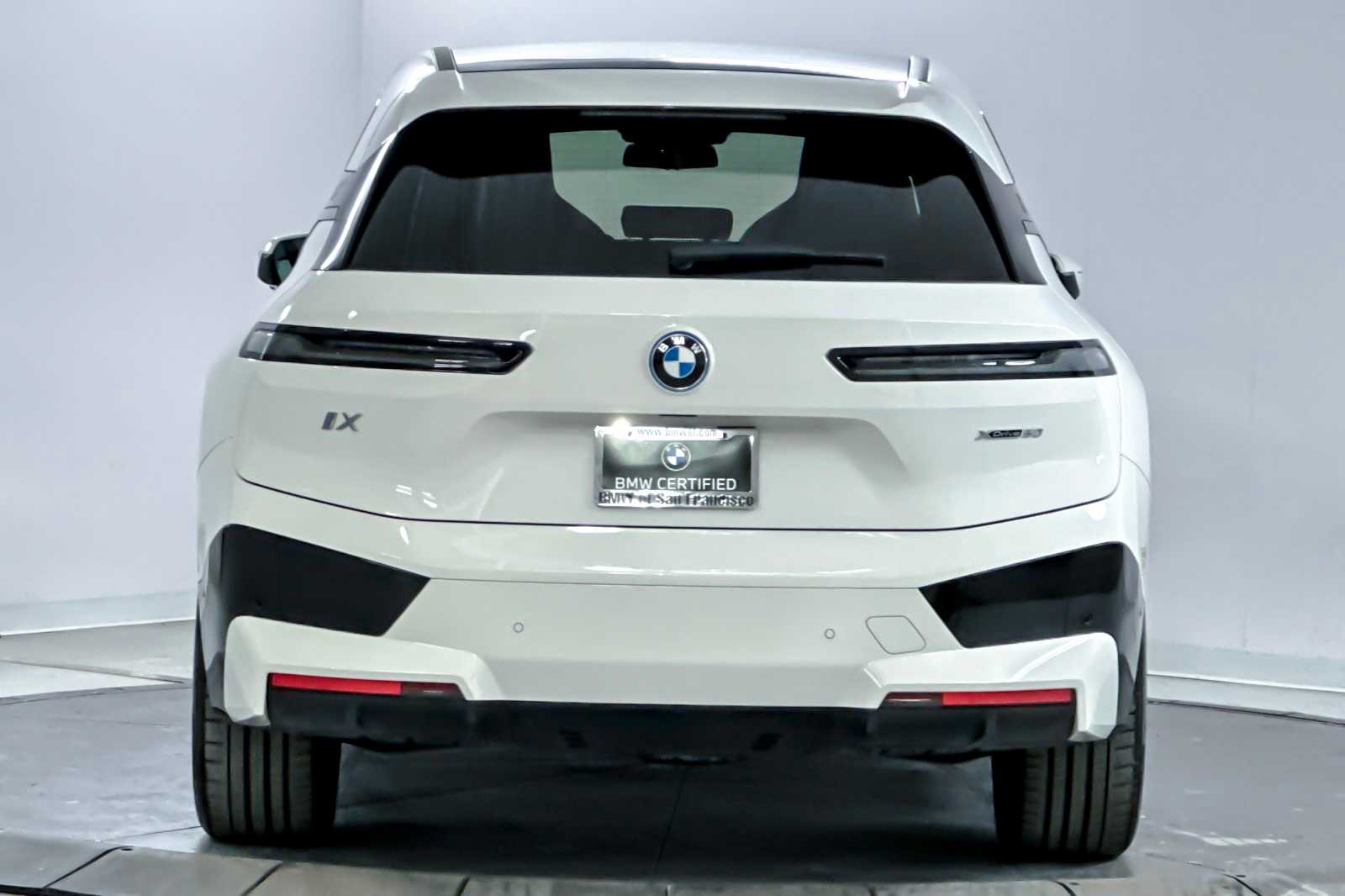 Thumbnail: 2023 BMW iX - 7
