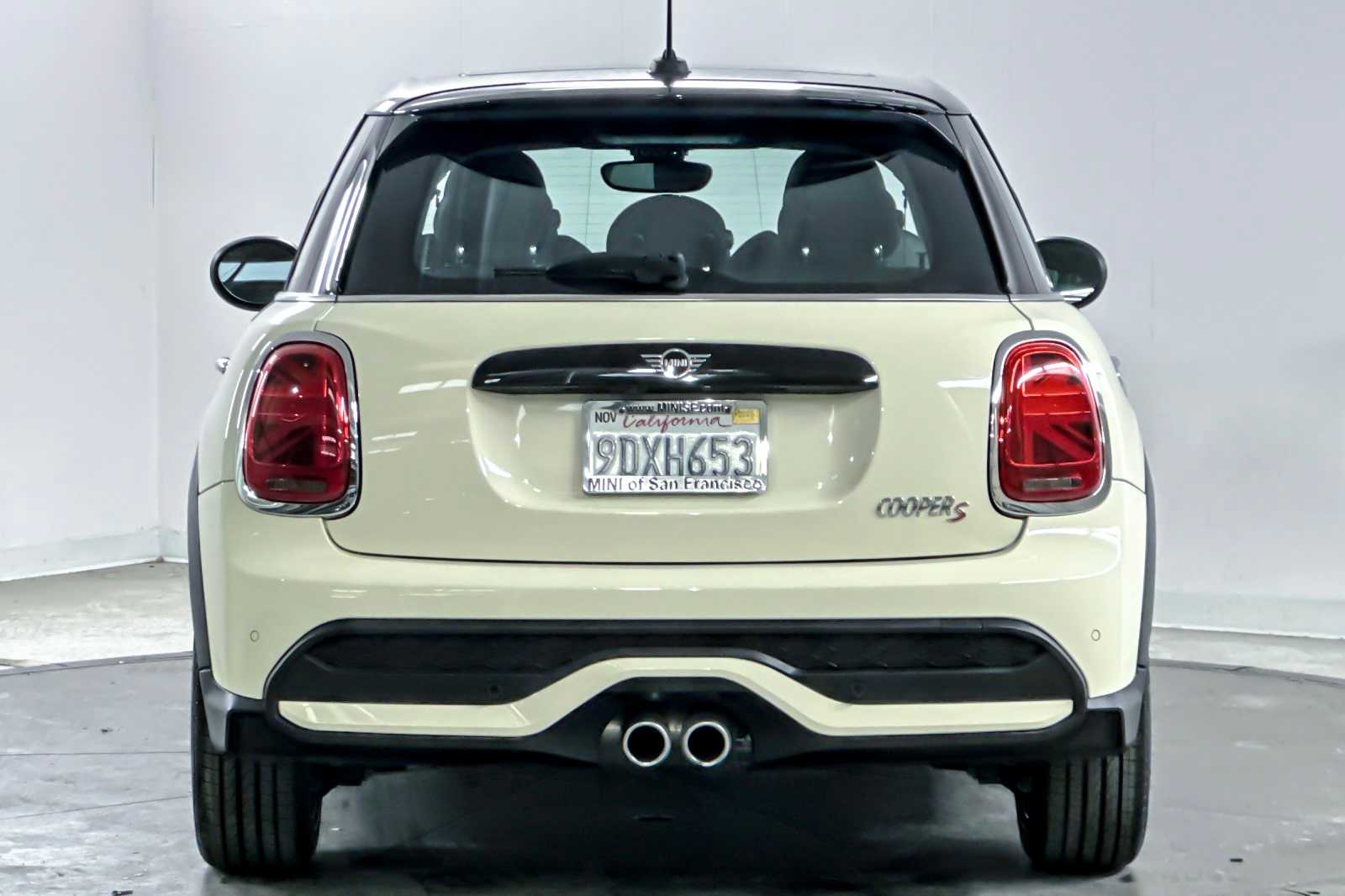 Thumbnail: 2023 MINI Cooper Hardtop - 7