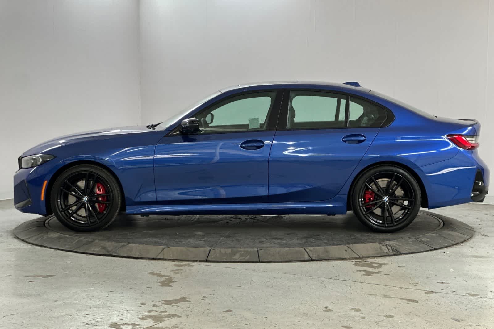 Thumbnail: 2023 BMW 3 Series - 5