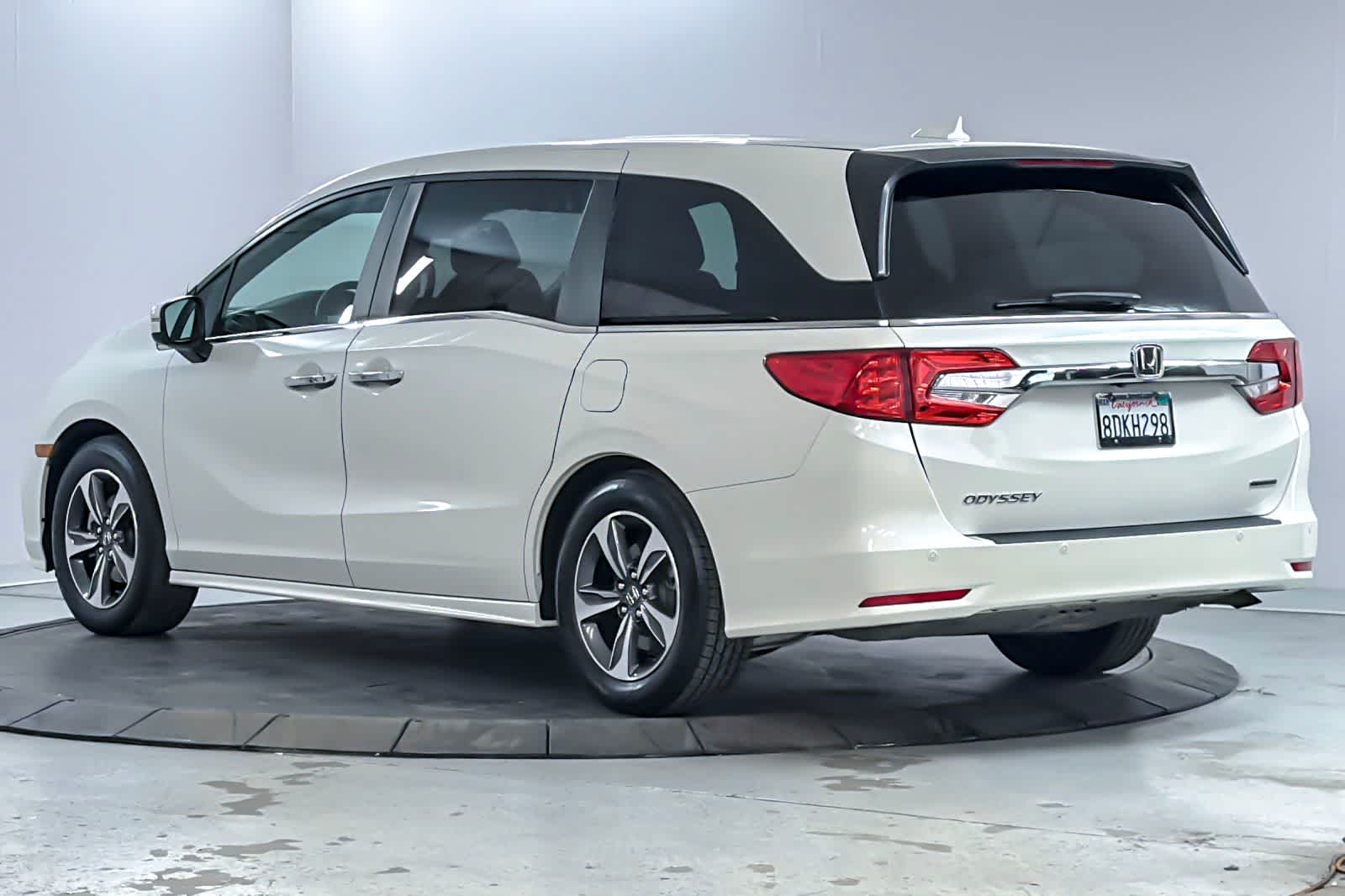 Thumbnail: 2018 Honda Odyssey - 6