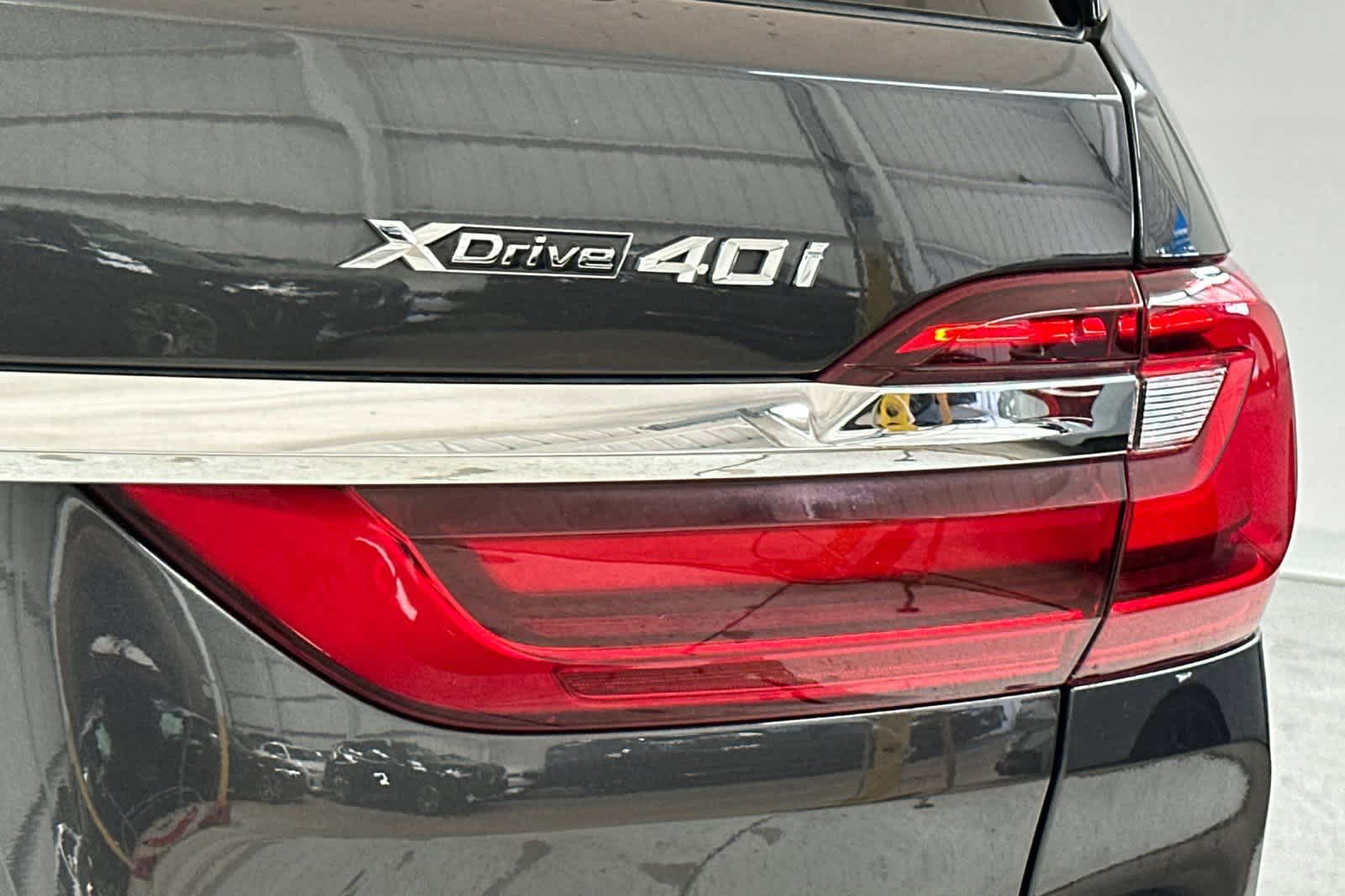 Thumbnail: 2022 BMW X7 - 28