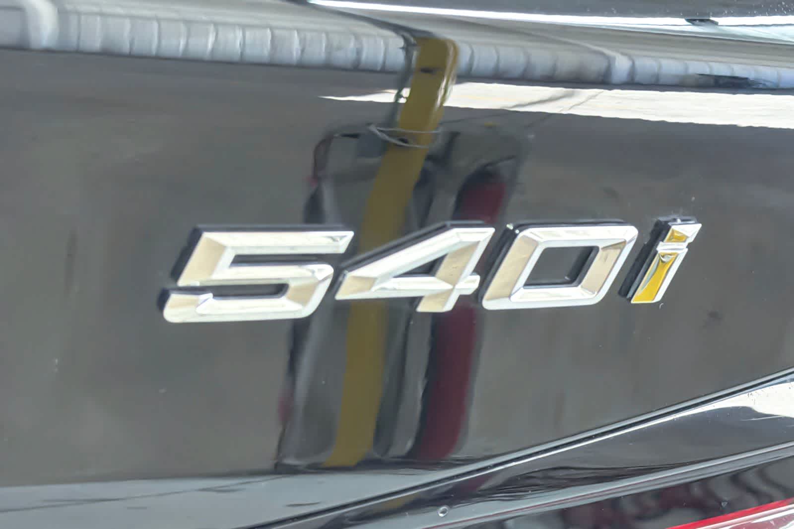 Thumbnail: 2023 BMW 5 Series - 27