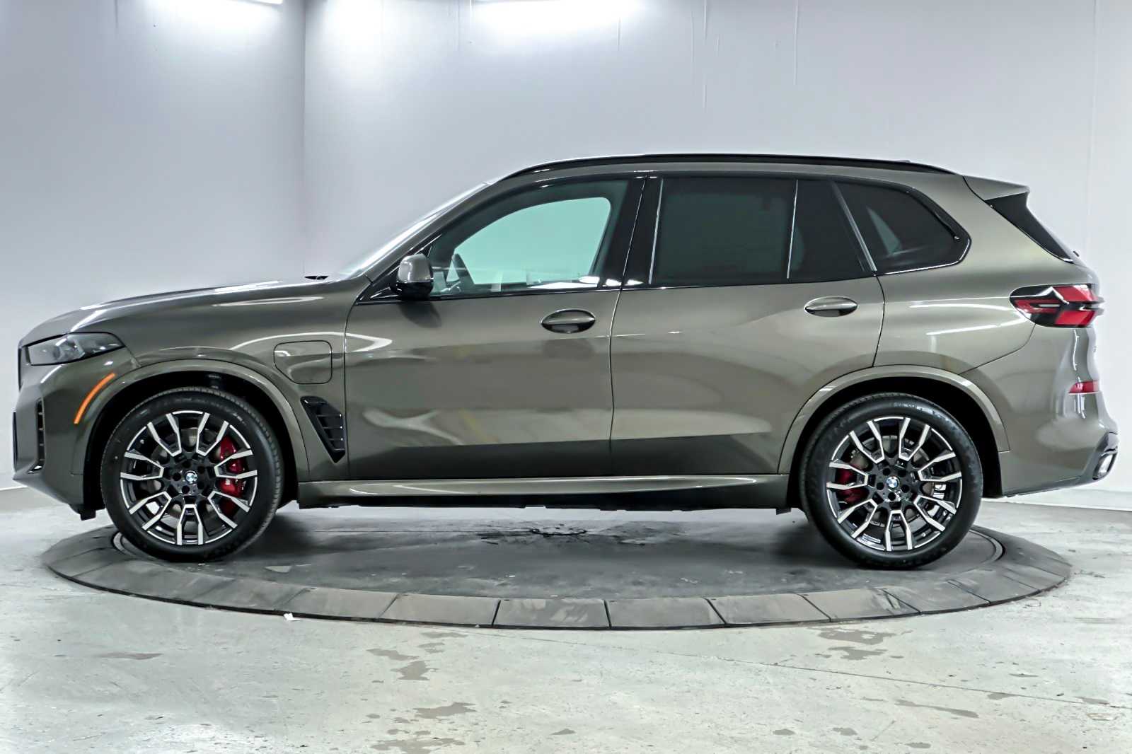 Thumbnail: 2026 BMW X5 - 5