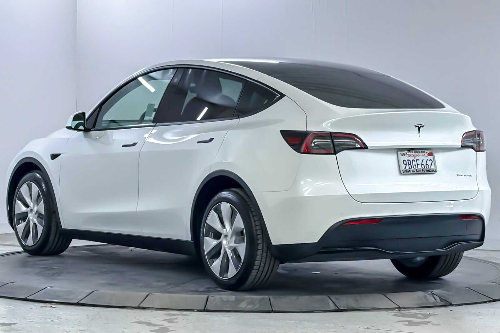 Thumbnail: 2022 Tesla Model Y - 6