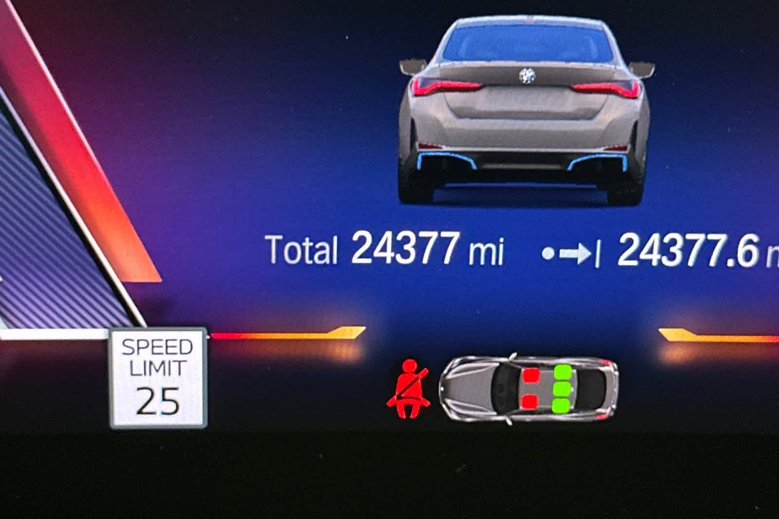 Thumbnail: 2022 BMW i4 - 25