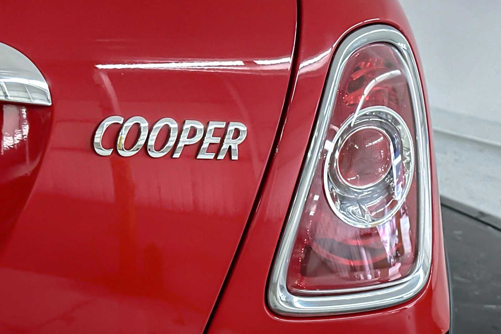 Thumbnail: 2013 MINI Cooper Hardtop - 26