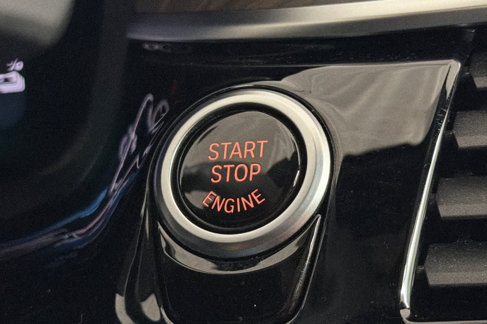 Thumbnail: 2023 BMW 5 Series - 22