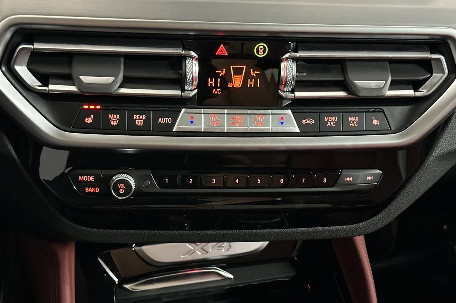 Thumbnail: 2025 BMW X4 - 21