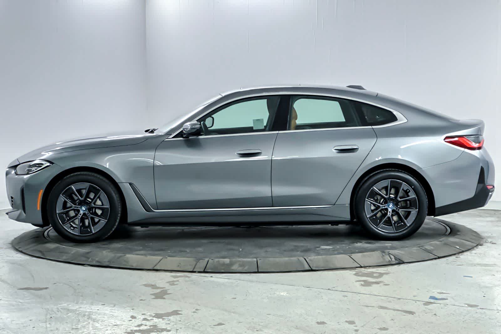 Thumbnail: 2023 BMW i4 - 5