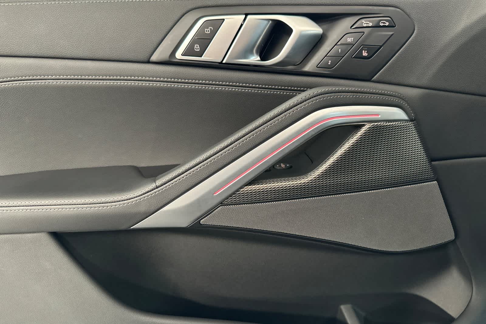 Thumbnail: 2022 BMW X6 - 12