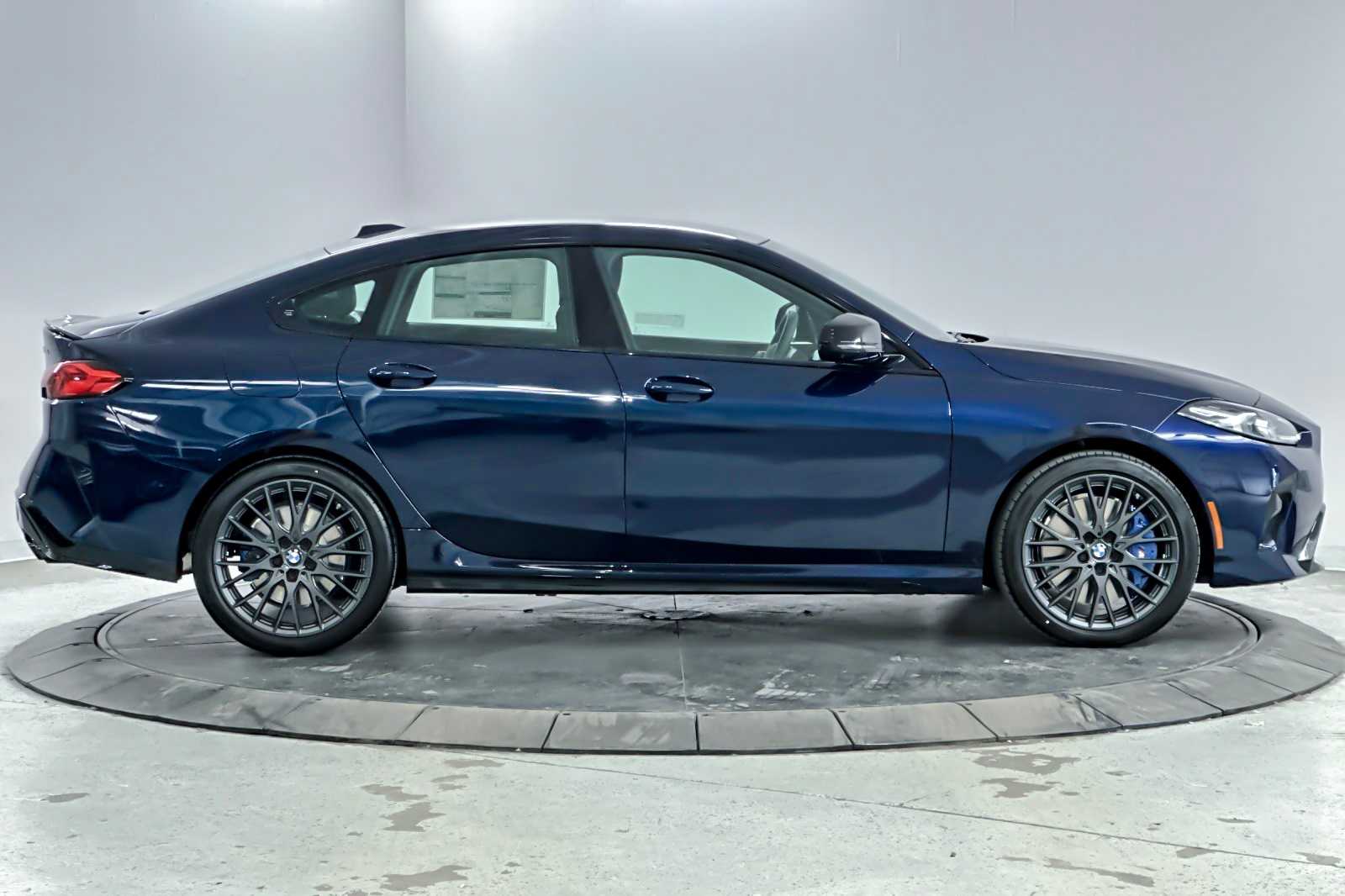Thumbnail: 2026 BMW 2 Series - 8