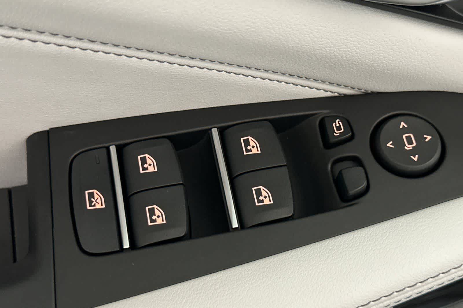 Thumbnail: 2026 BMW X5 - 13