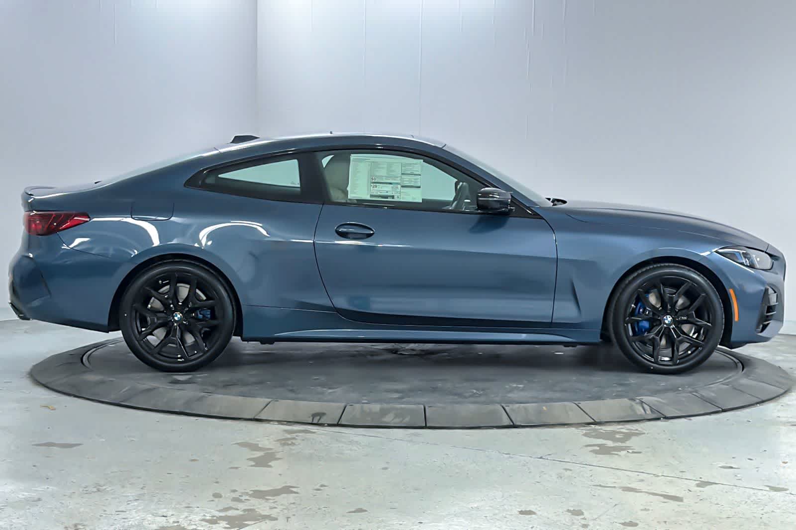 Thumbnail: 2026 BMW 4 Series - 8