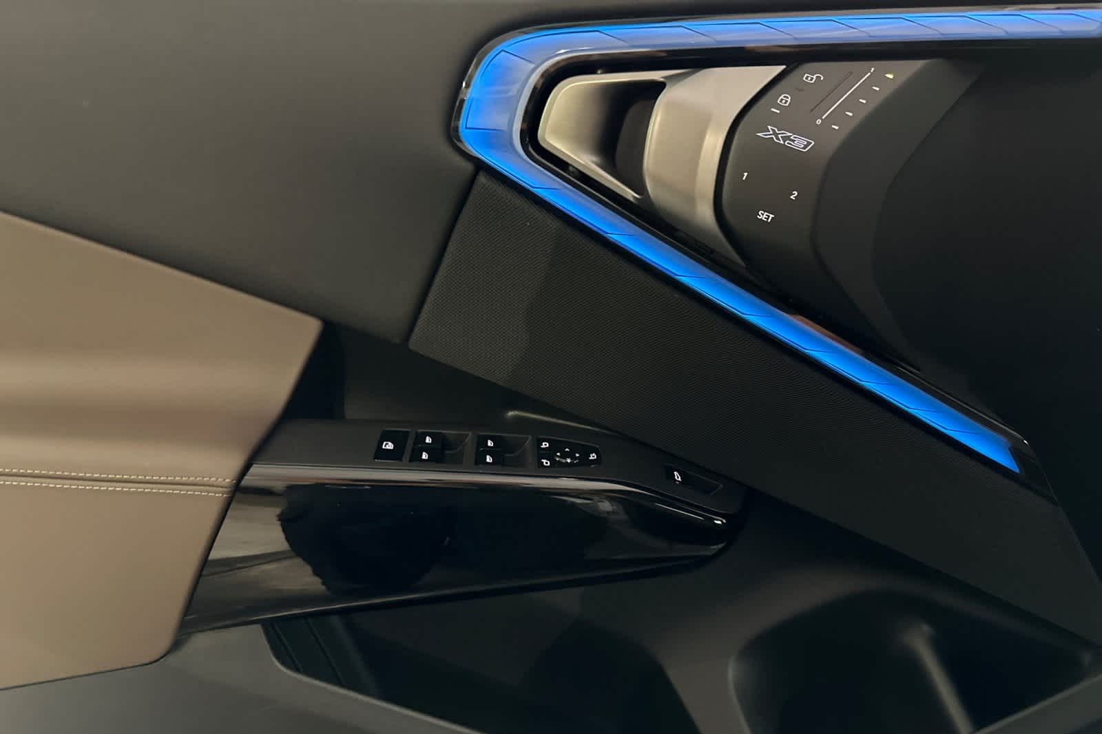 Thumbnail: 2026 BMW X3 - 12