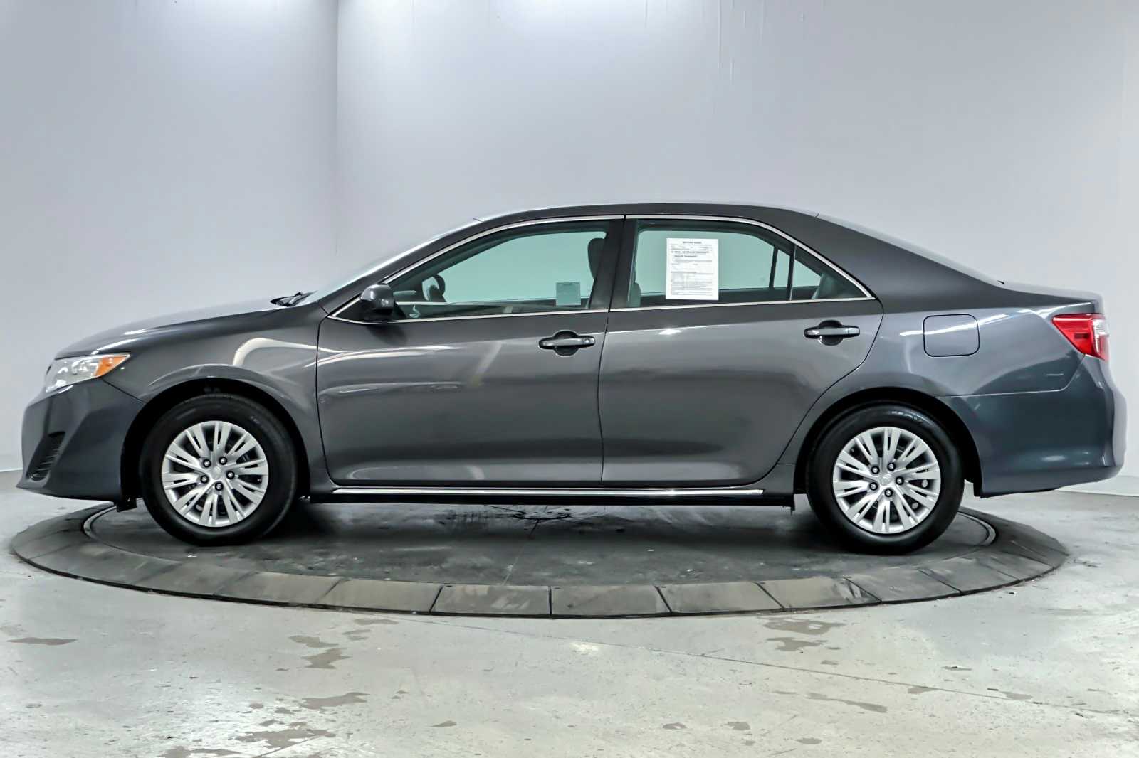 Thumbnail: 2013 Toyota Camry - 5