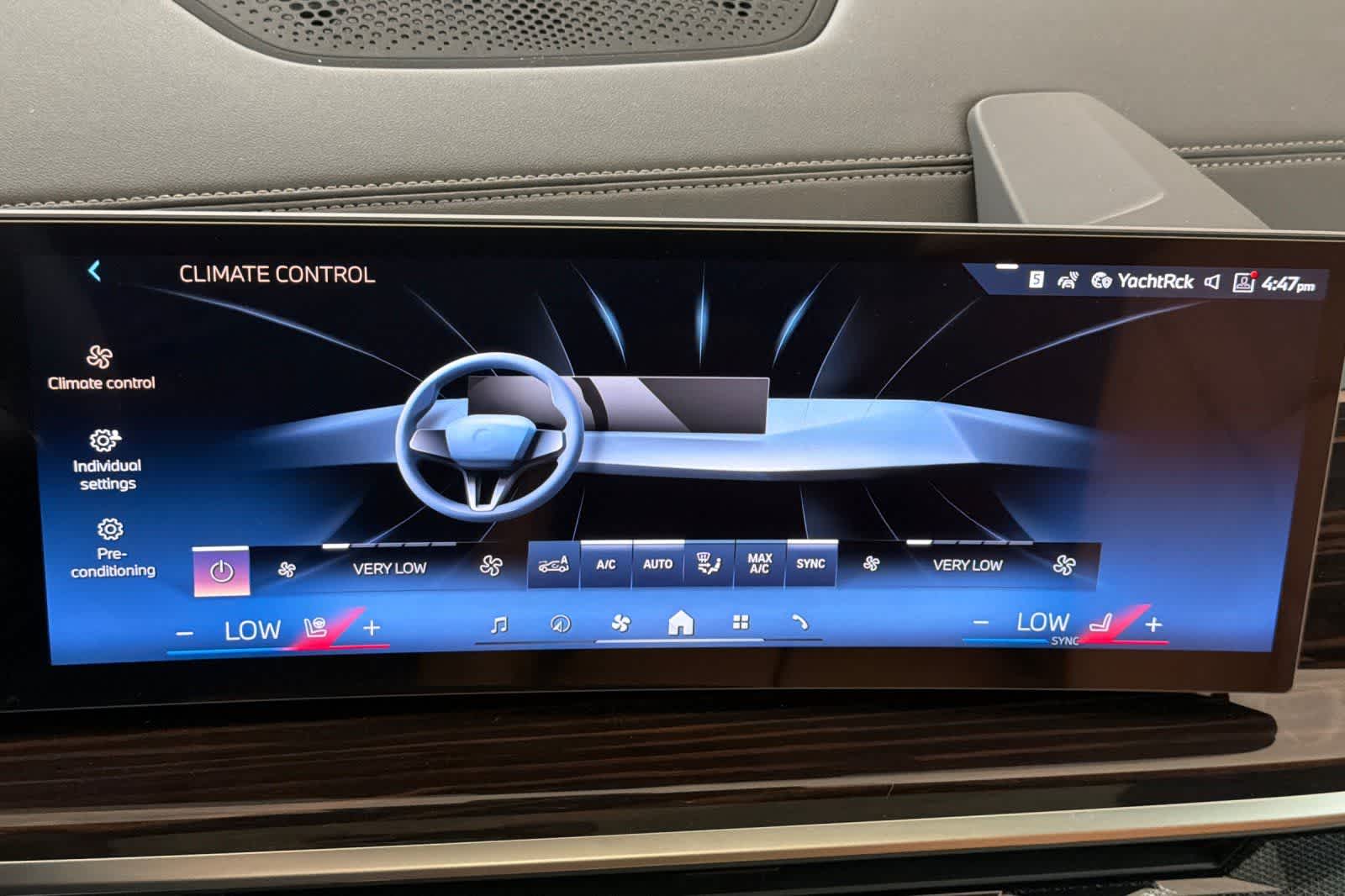 Thumbnail: 2026 BMW X5 - 21