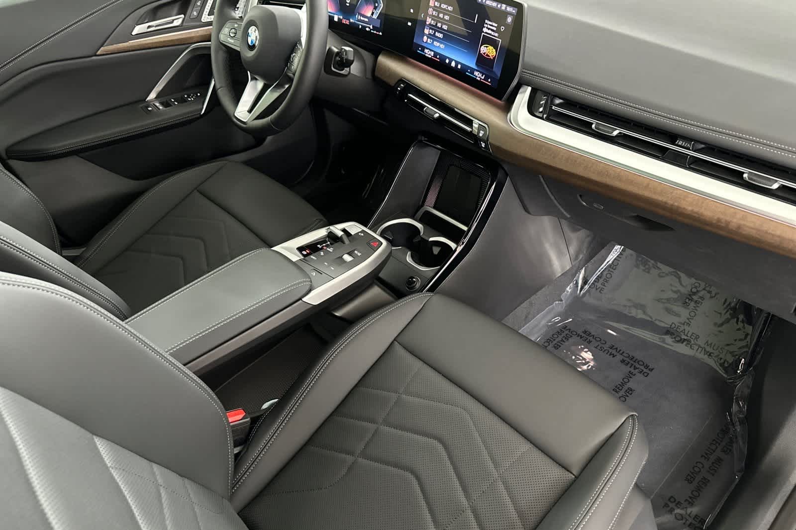 2025 BMW X1 xDrive28i 16