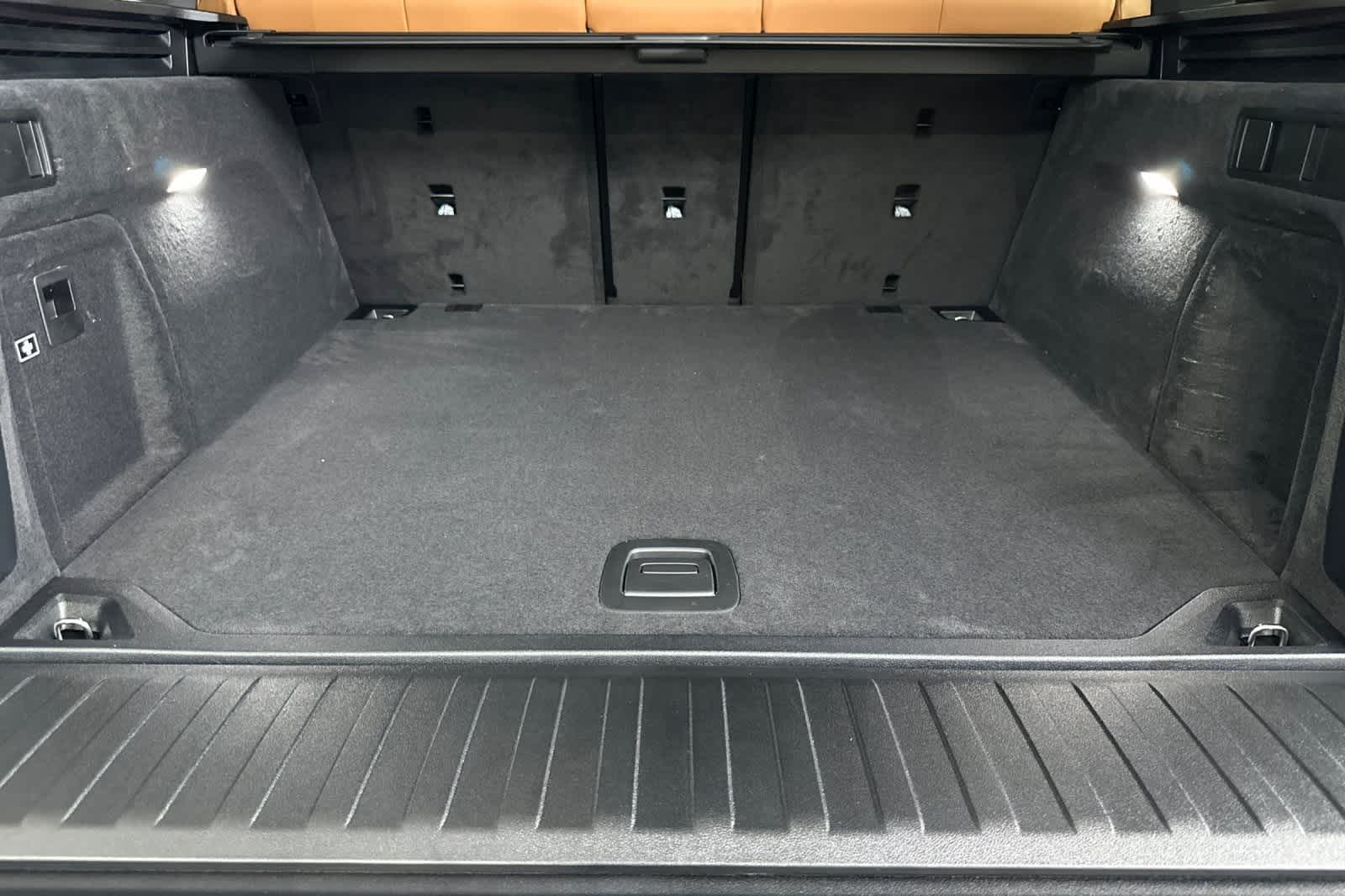 Thumbnail: 2026 BMW X5 - 15