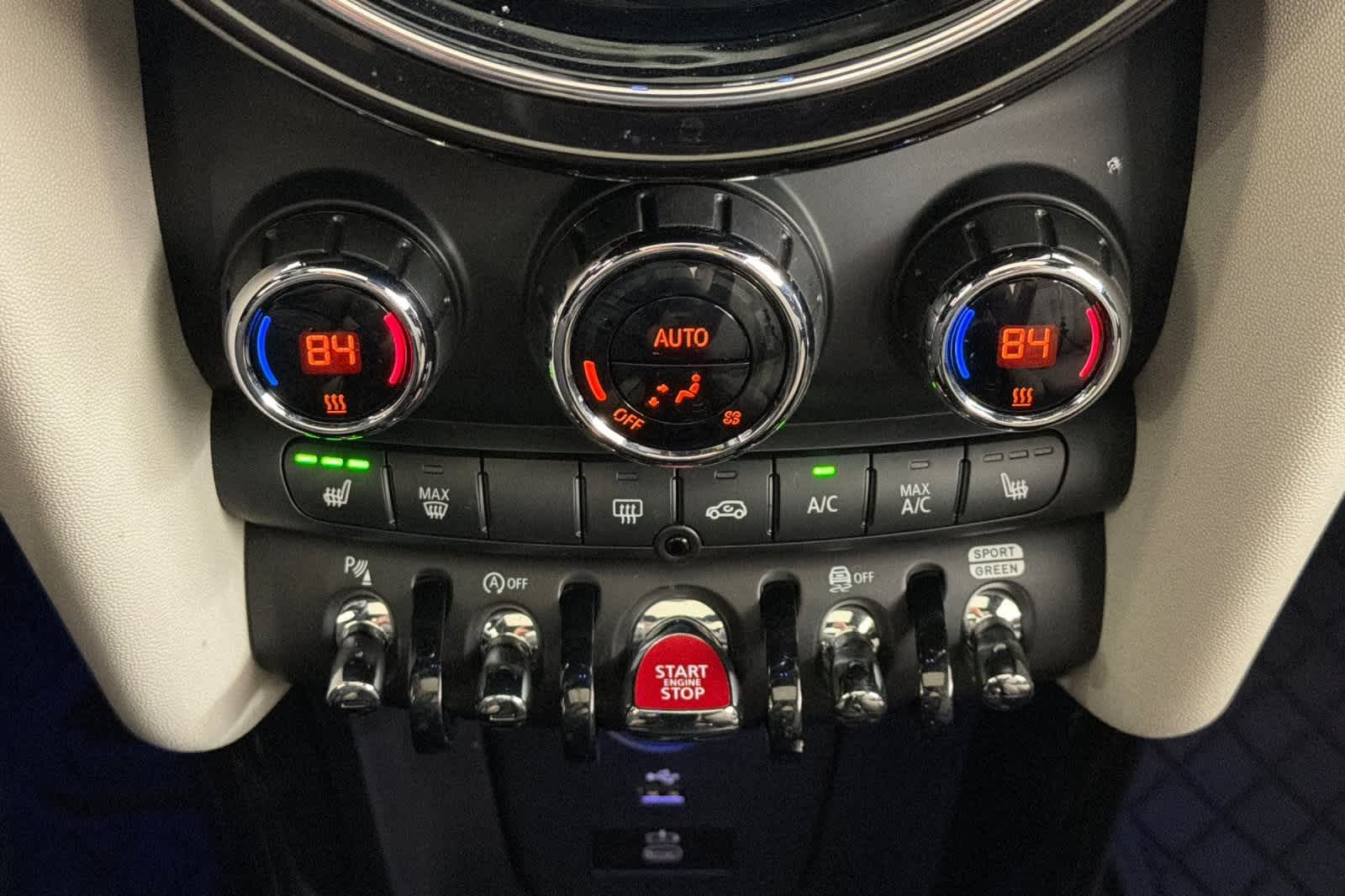 Thumbnail: 2023 MINI Cooper Hardtop - 21