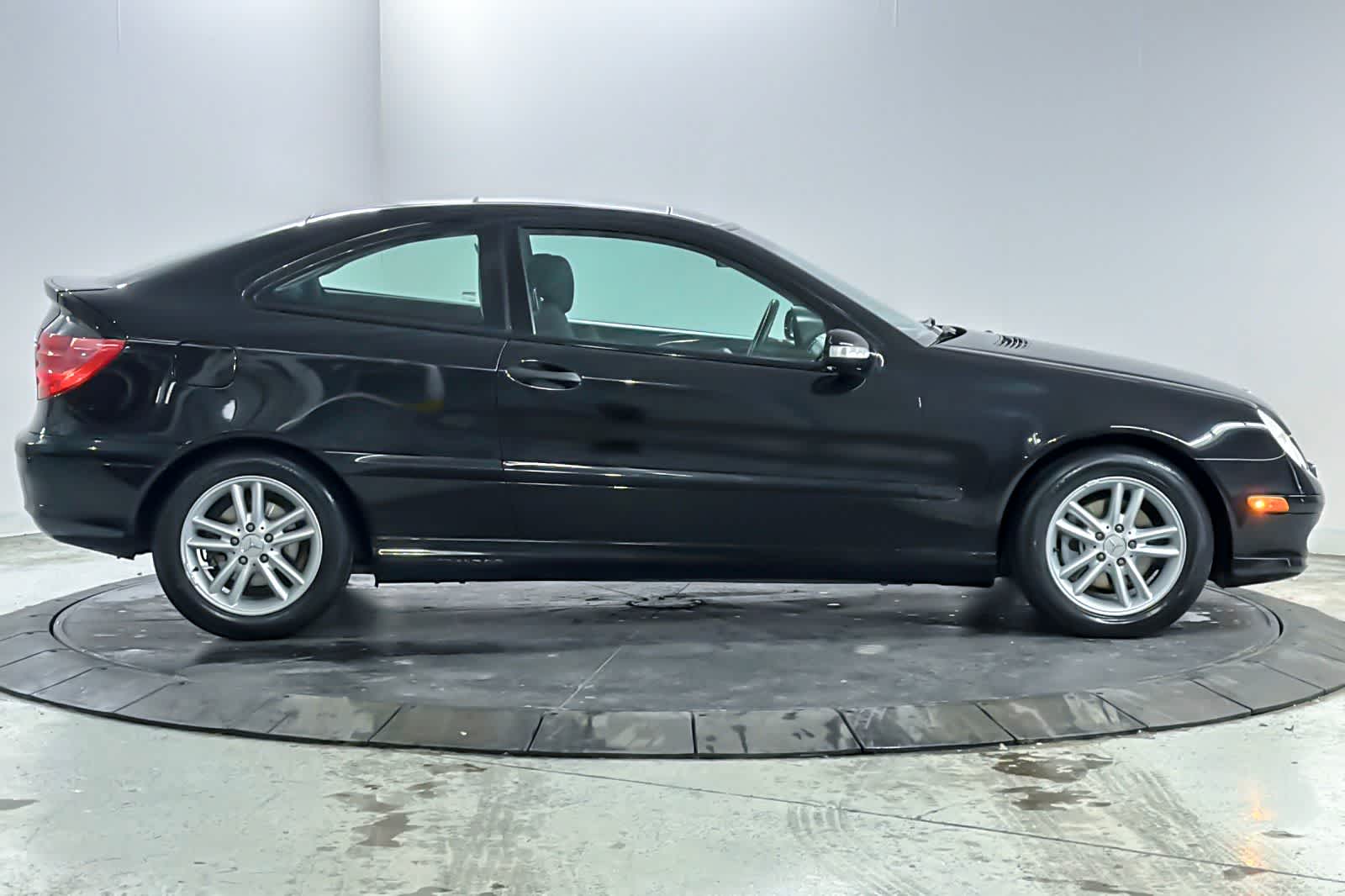 Thumbnail: 2002 Mercedes-Benz C-Class - 8