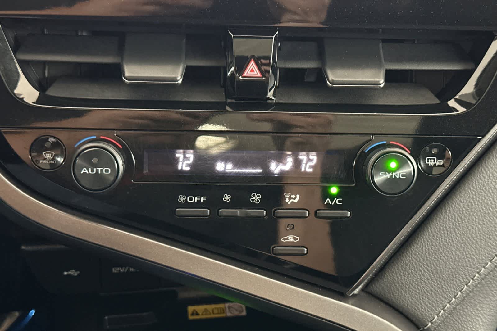 Thumbnail: 2022 Toyota Camry - 19