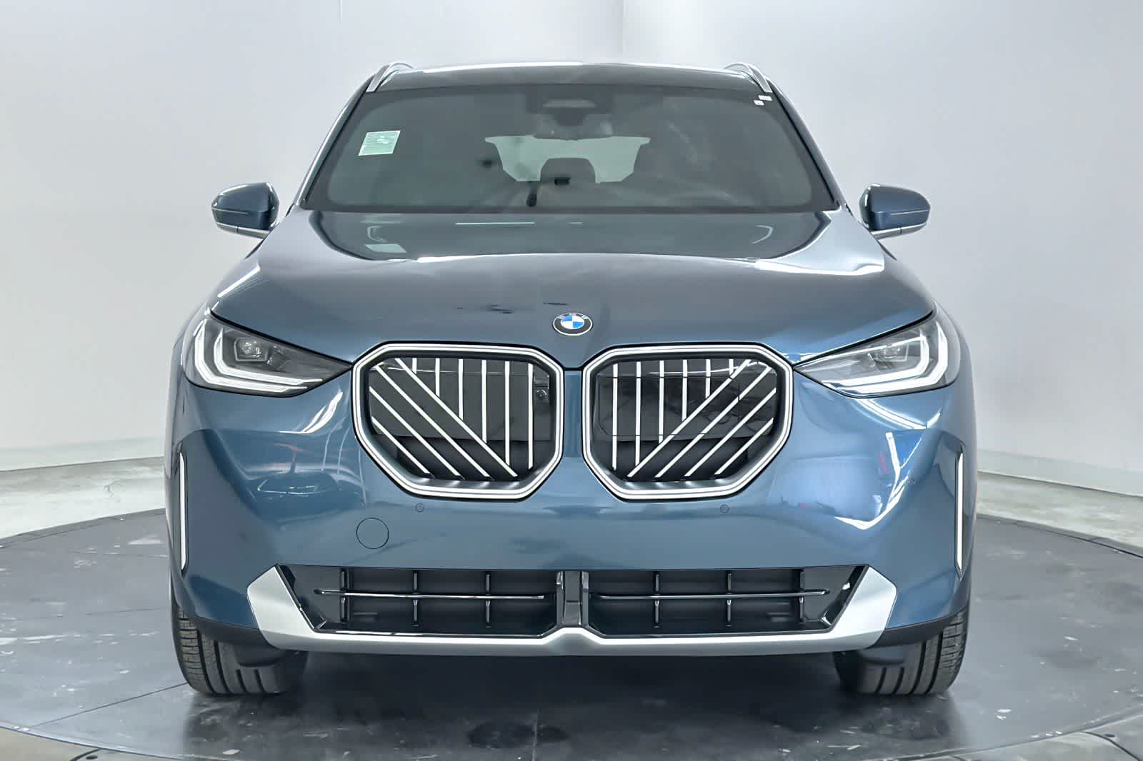 Thumbnail: 2026 BMW X3 - 10
