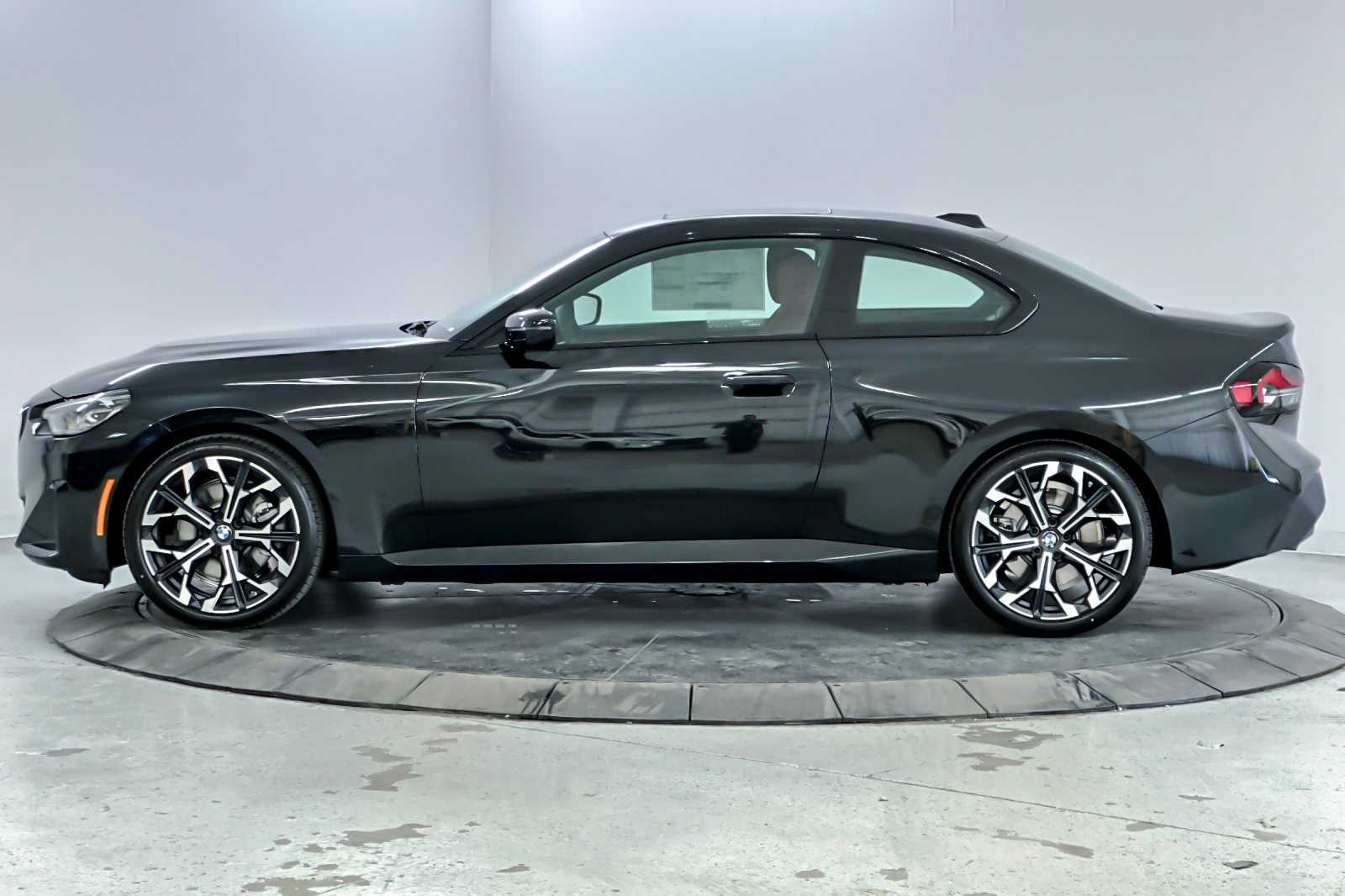 Thumbnail: 2025 BMW 2 Series - 5