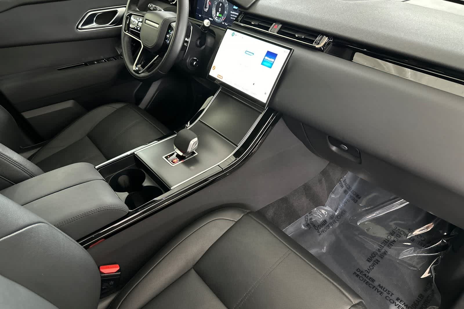 Thumbnail: 2025 Land Rover Range Rover Velar - 16