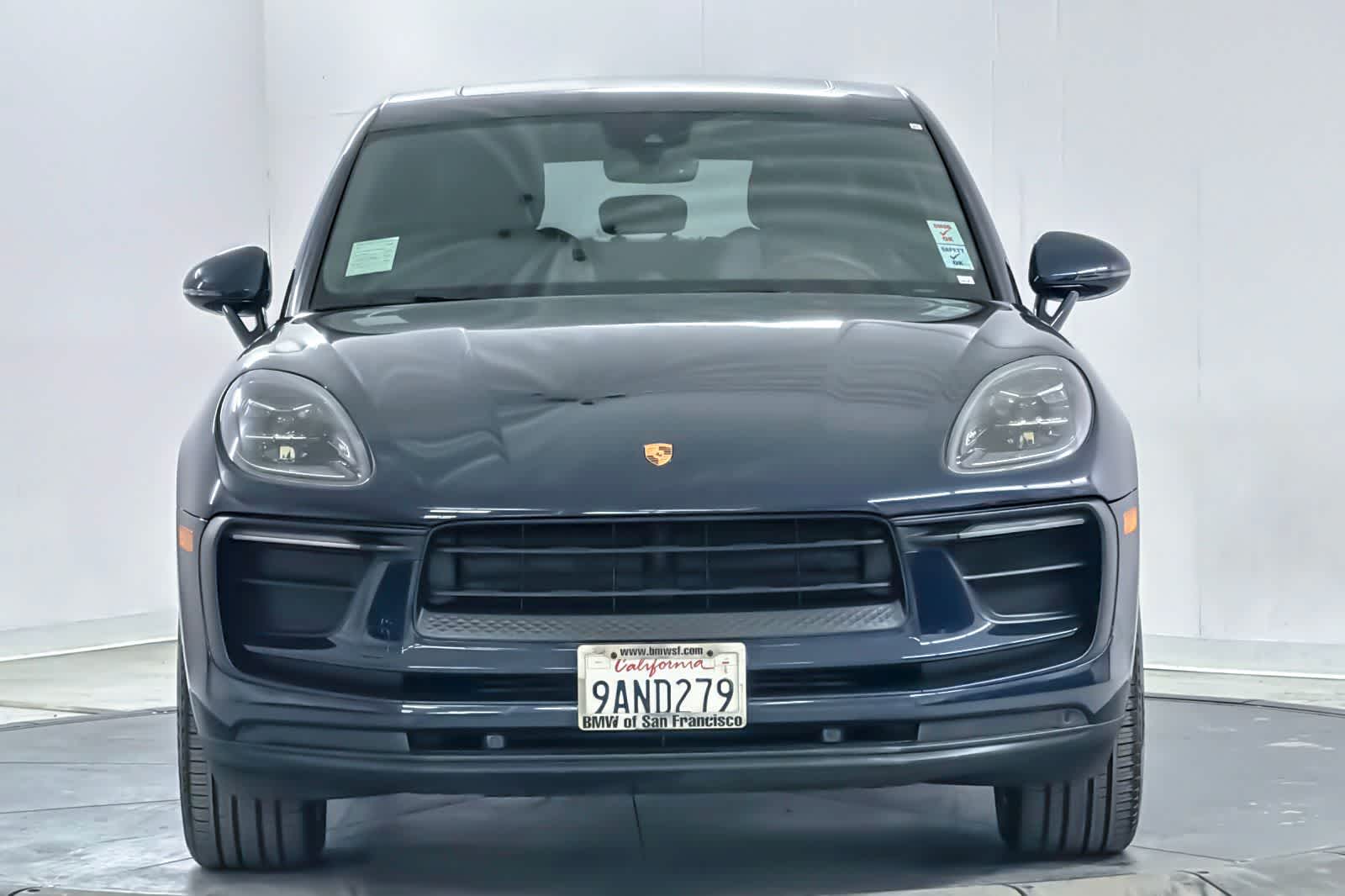 Thumbnail: 2022 Porsche Macan - 10