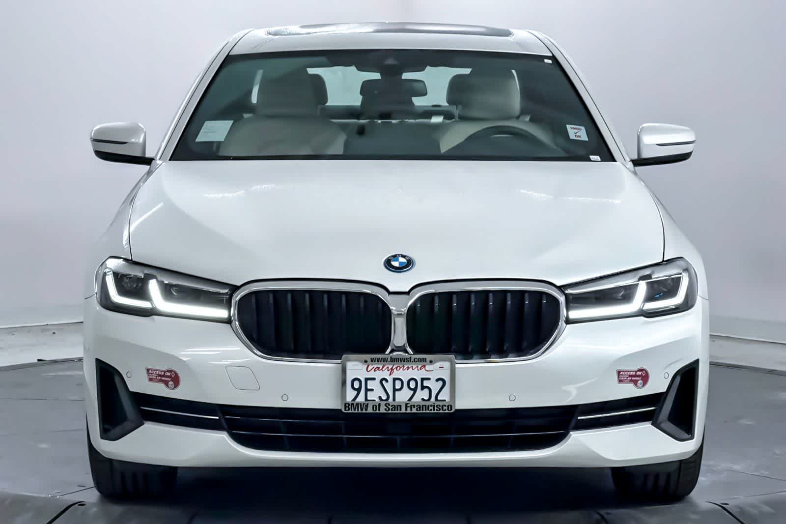 Thumbnail: 2023 BMW 5 Series - 10