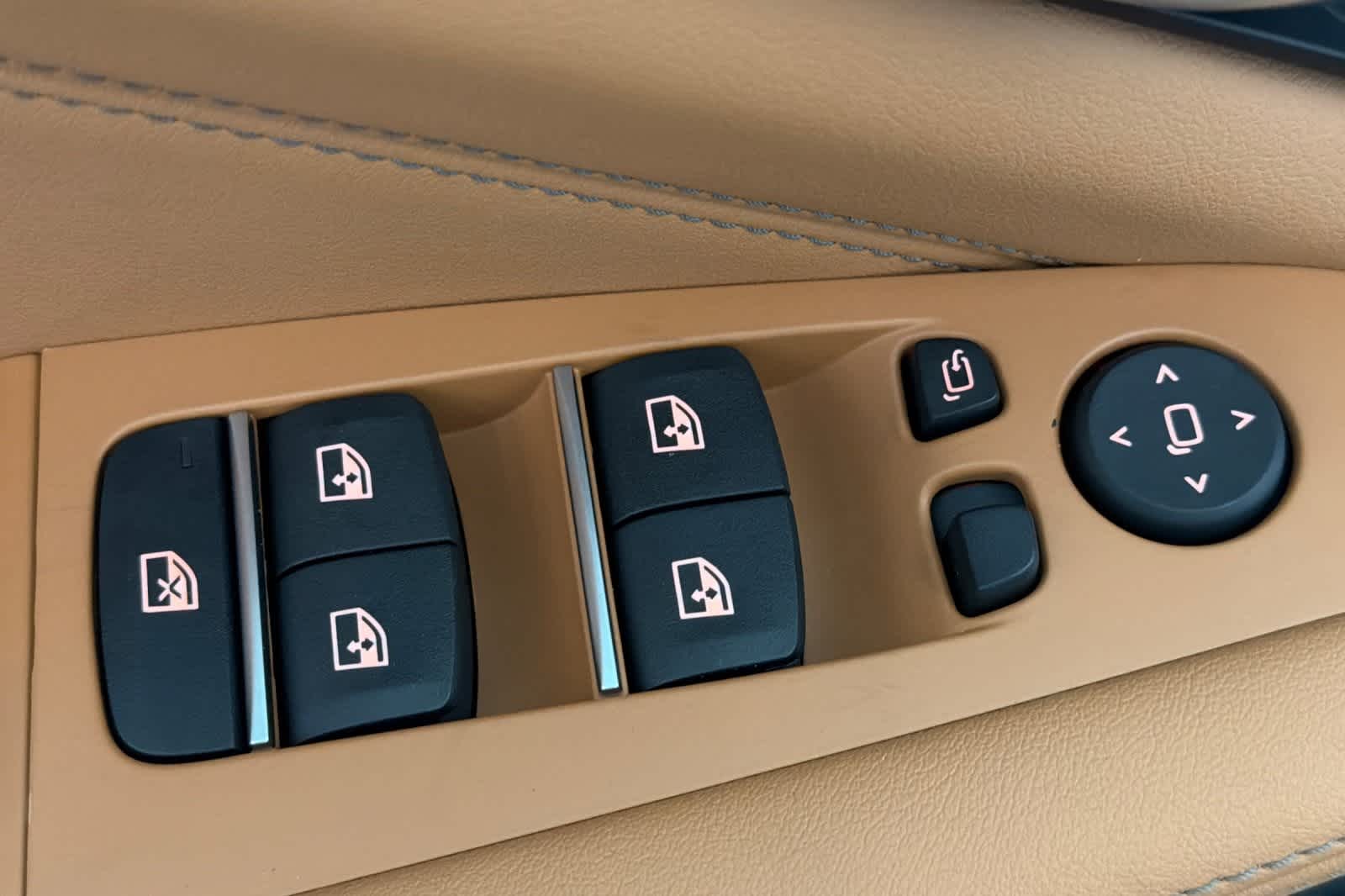 Thumbnail: 2026 BMW X5 - 13