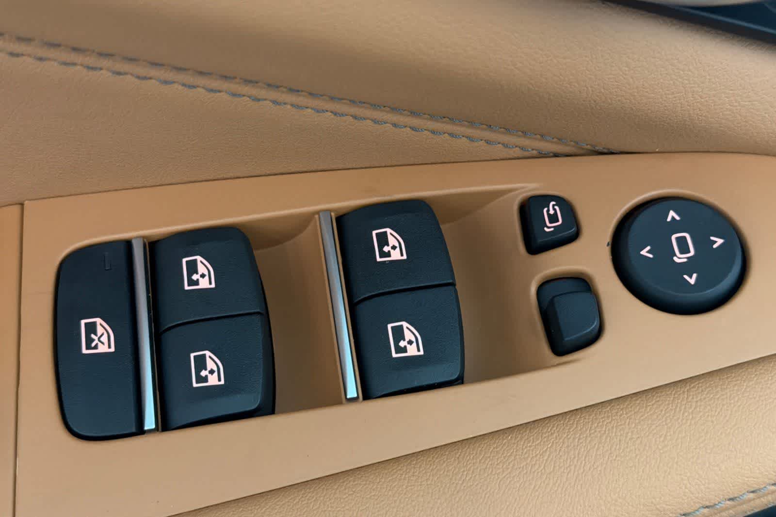 Thumbnail: 2026 BMW X5 - 13