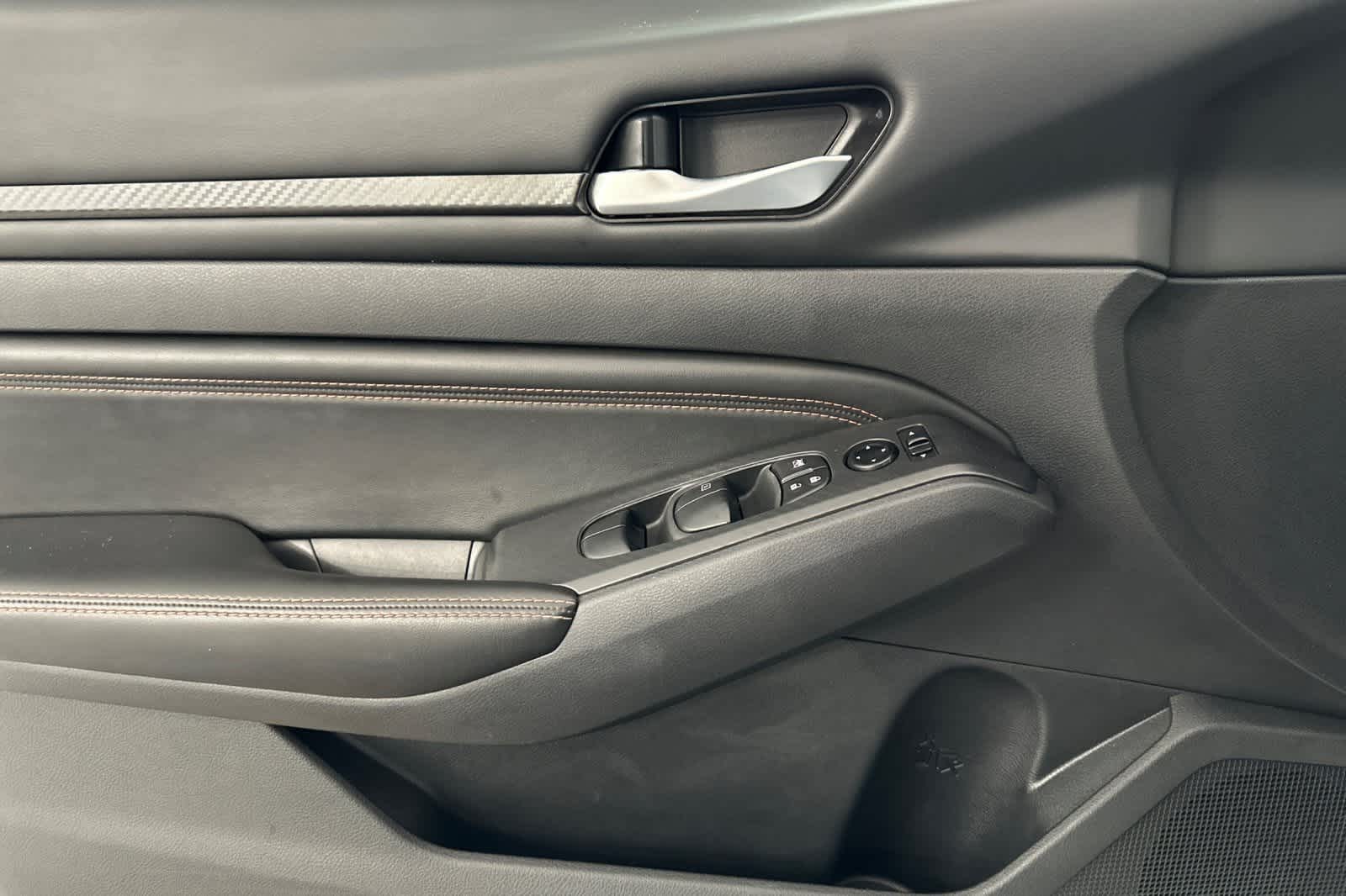 Thumbnail: 2022 Nissan Altima - 12