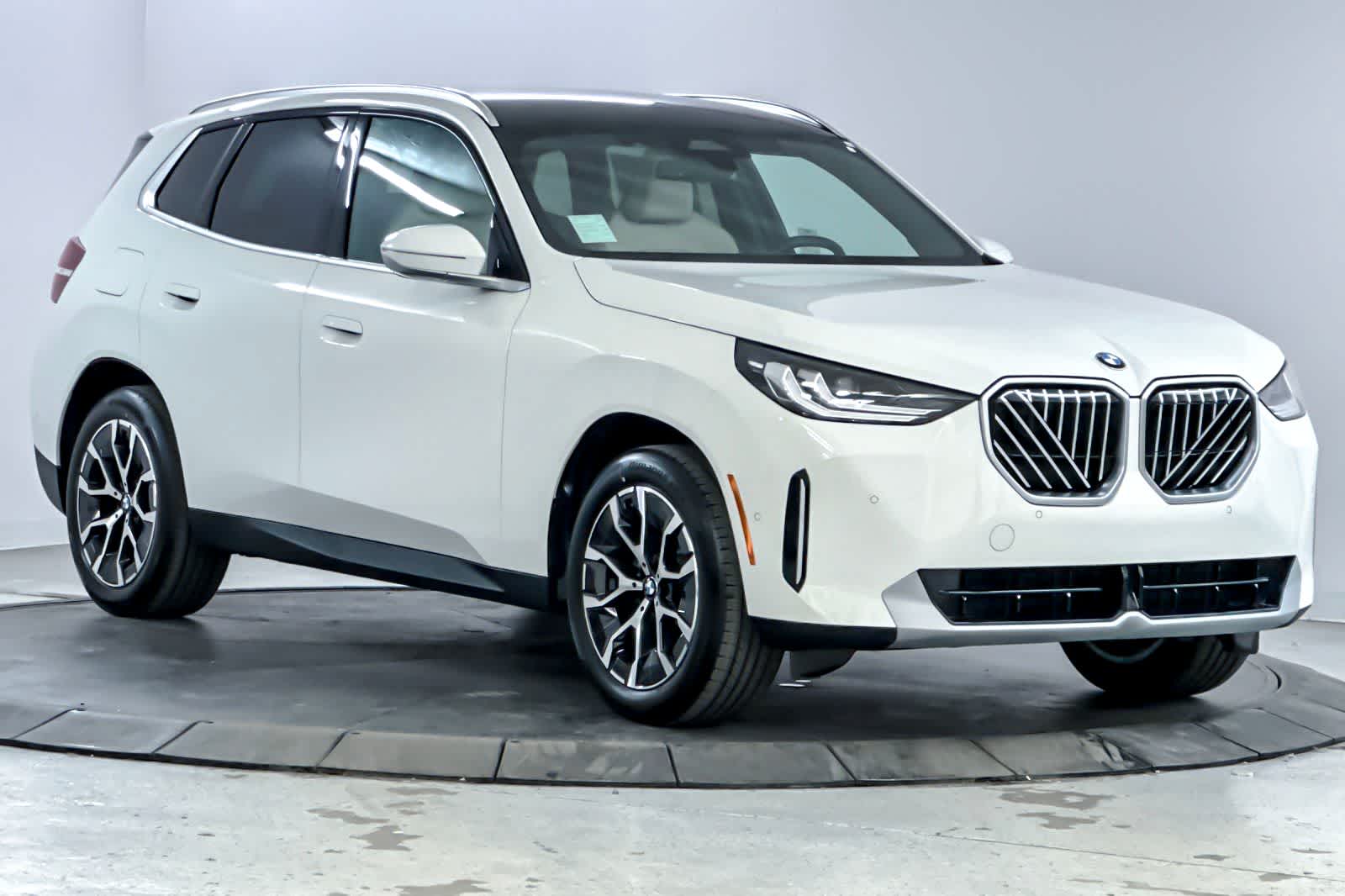 Thumbnail: 2026 BMW X3 - 8