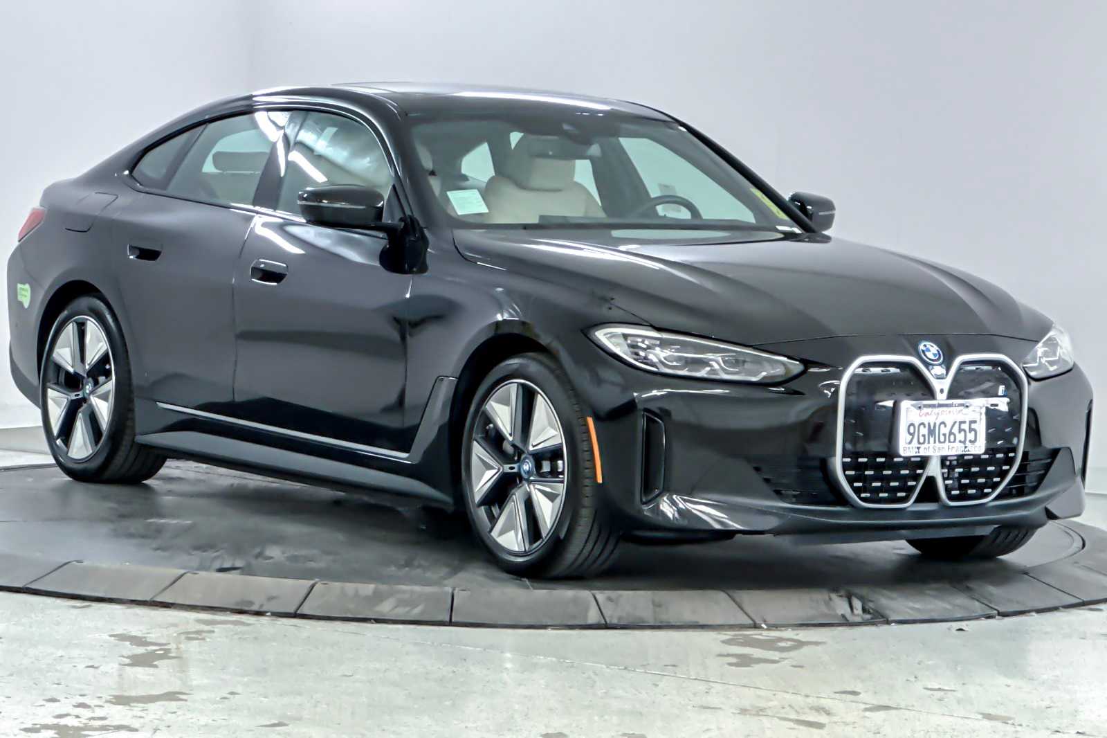 Thumbnail: 2023 BMW i4 - 9