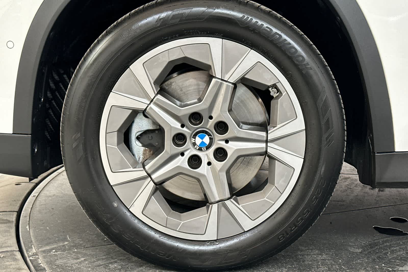 2023 BMW X1 xDrive28i 27