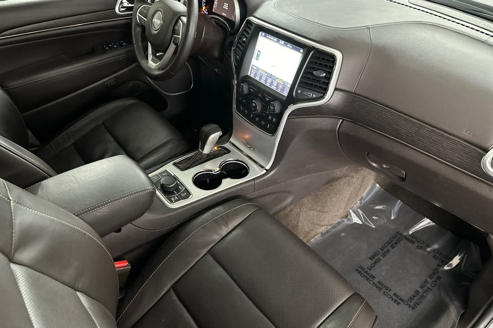 Thumbnail: 2018 Jeep Grand Cherokee - 16