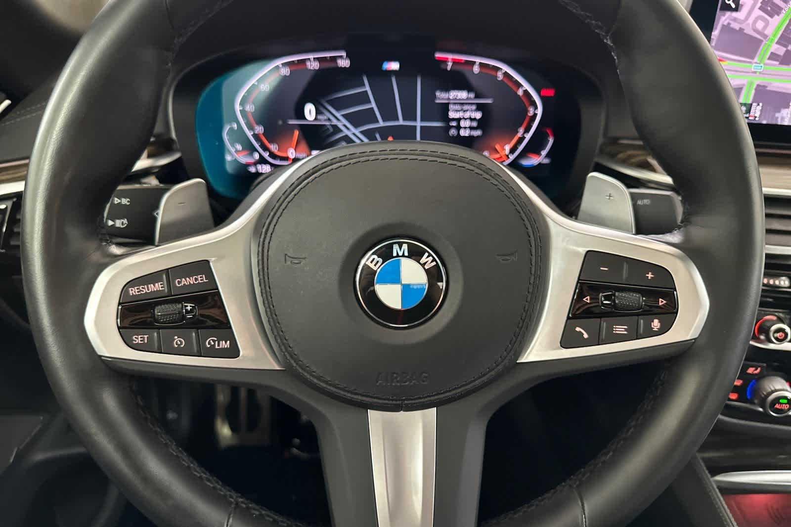 Thumbnail: 2022 BMW 5 Series - 23