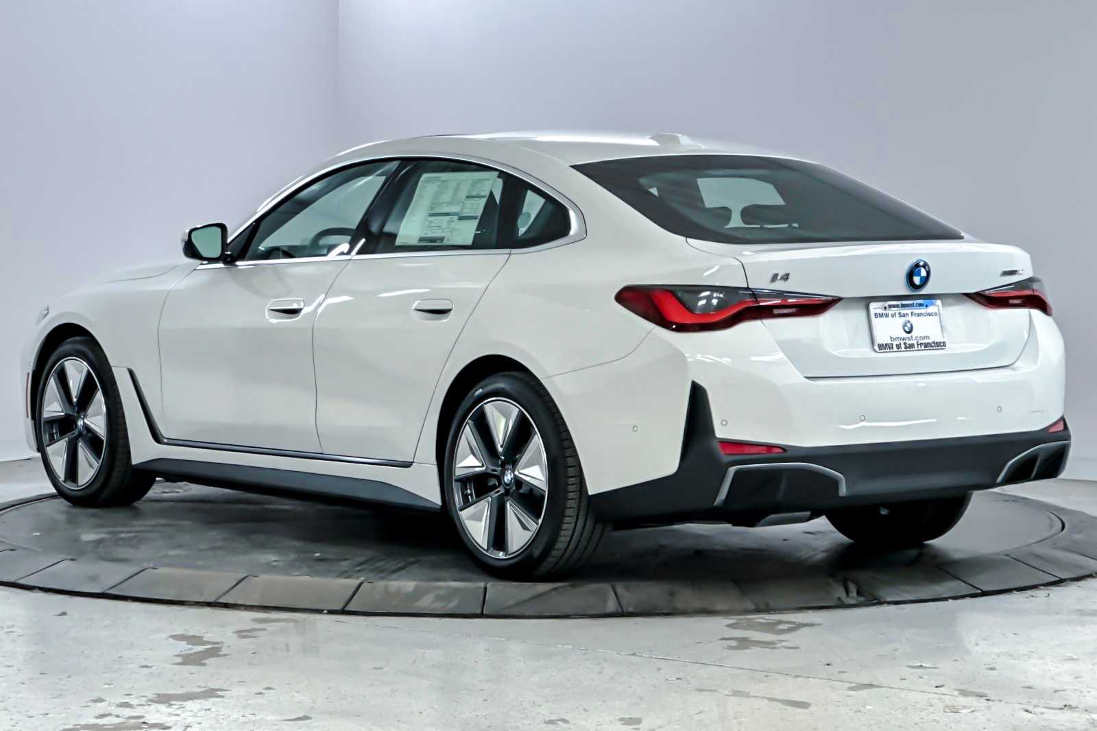 Thumbnail: 2025 BMW i4 - 6