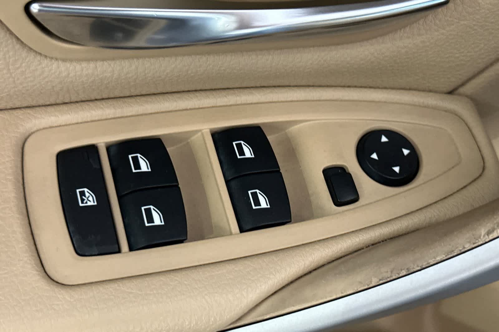 Thumbnail: 2014 BMW 3 Series - 13