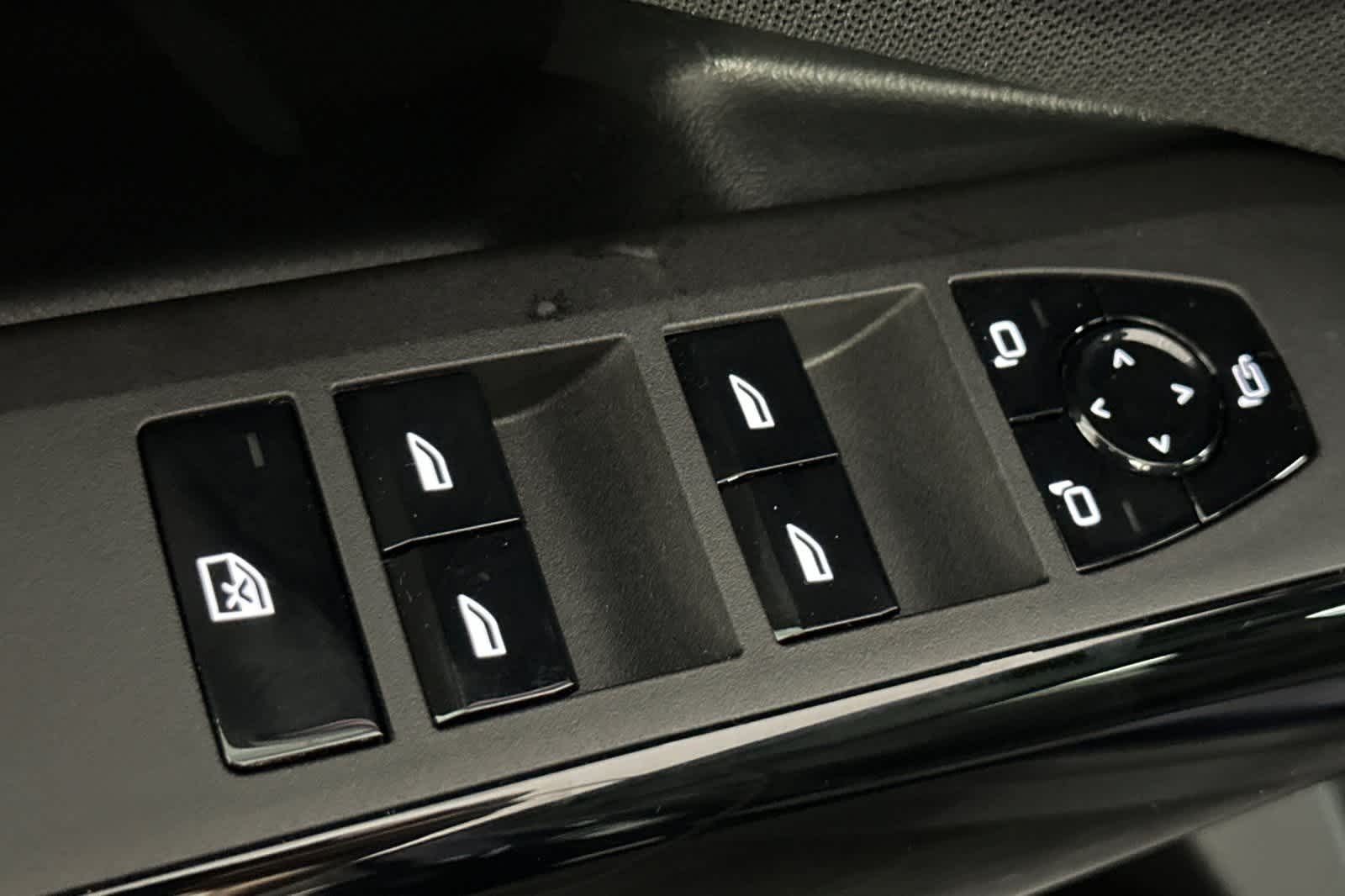 Thumbnail: 2026 BMW X3 - 13