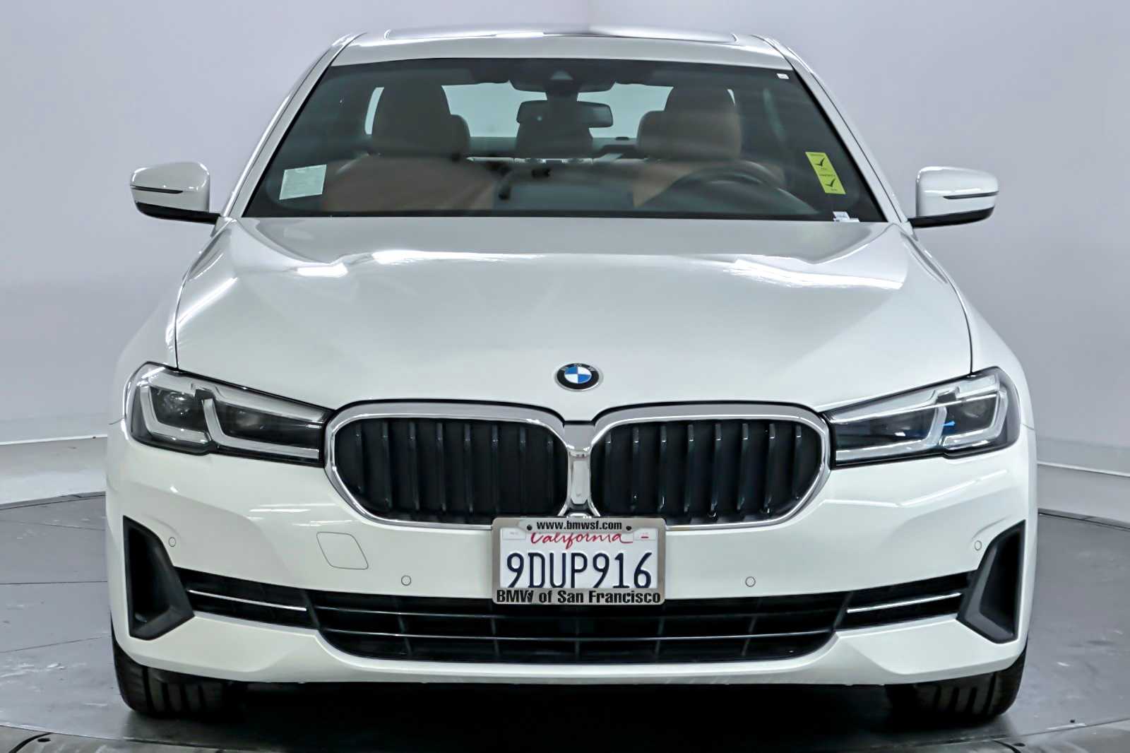 Thumbnail: 2023 BMW 5 Series - 10