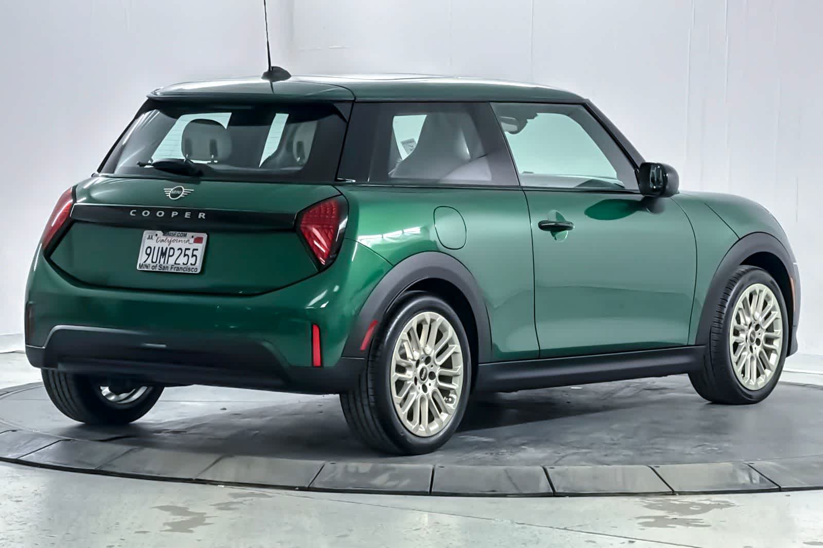 Thumbnail: 2025 MINI Cooper Hardtop - 2