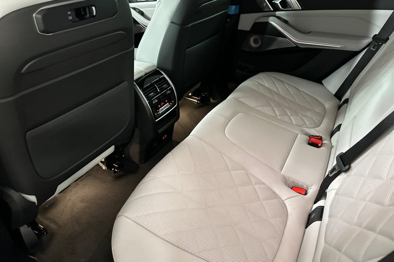 Thumbnail: 2026 BMW X5 - 4