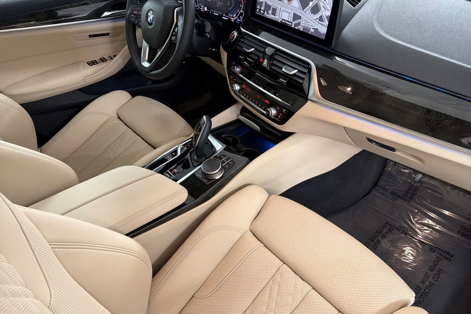 Thumbnail: 2023 BMW 5 Series - 15